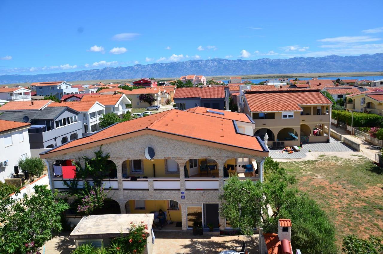 Apartements Delfin Vir Bagian luar foto