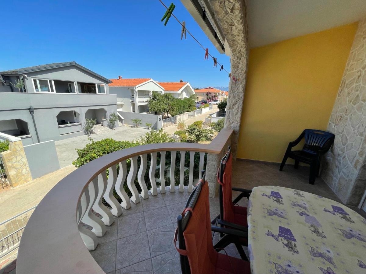 Apartements Delfin Vir Bagian luar foto