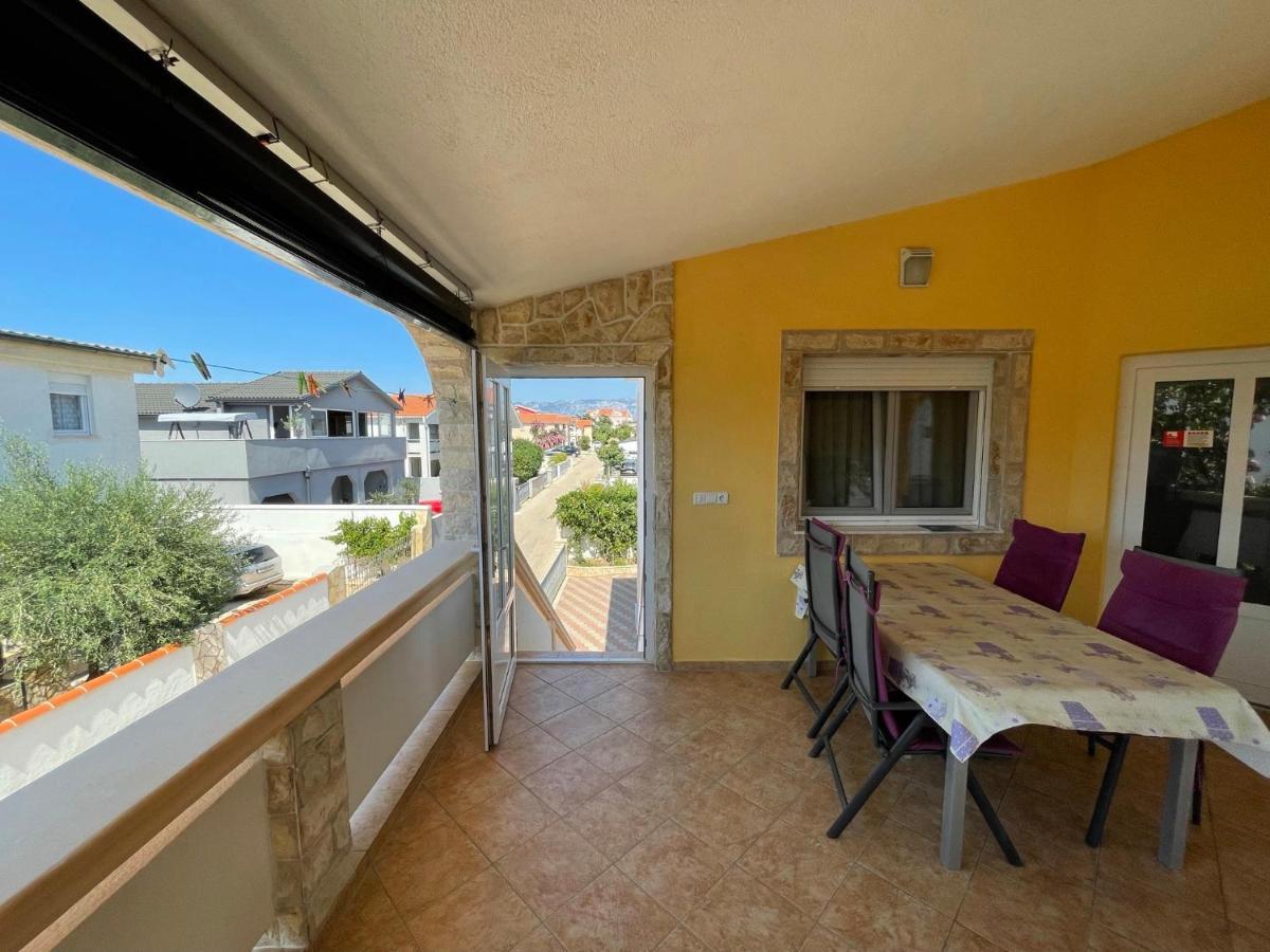 Apartements Delfin Vir Bagian luar foto