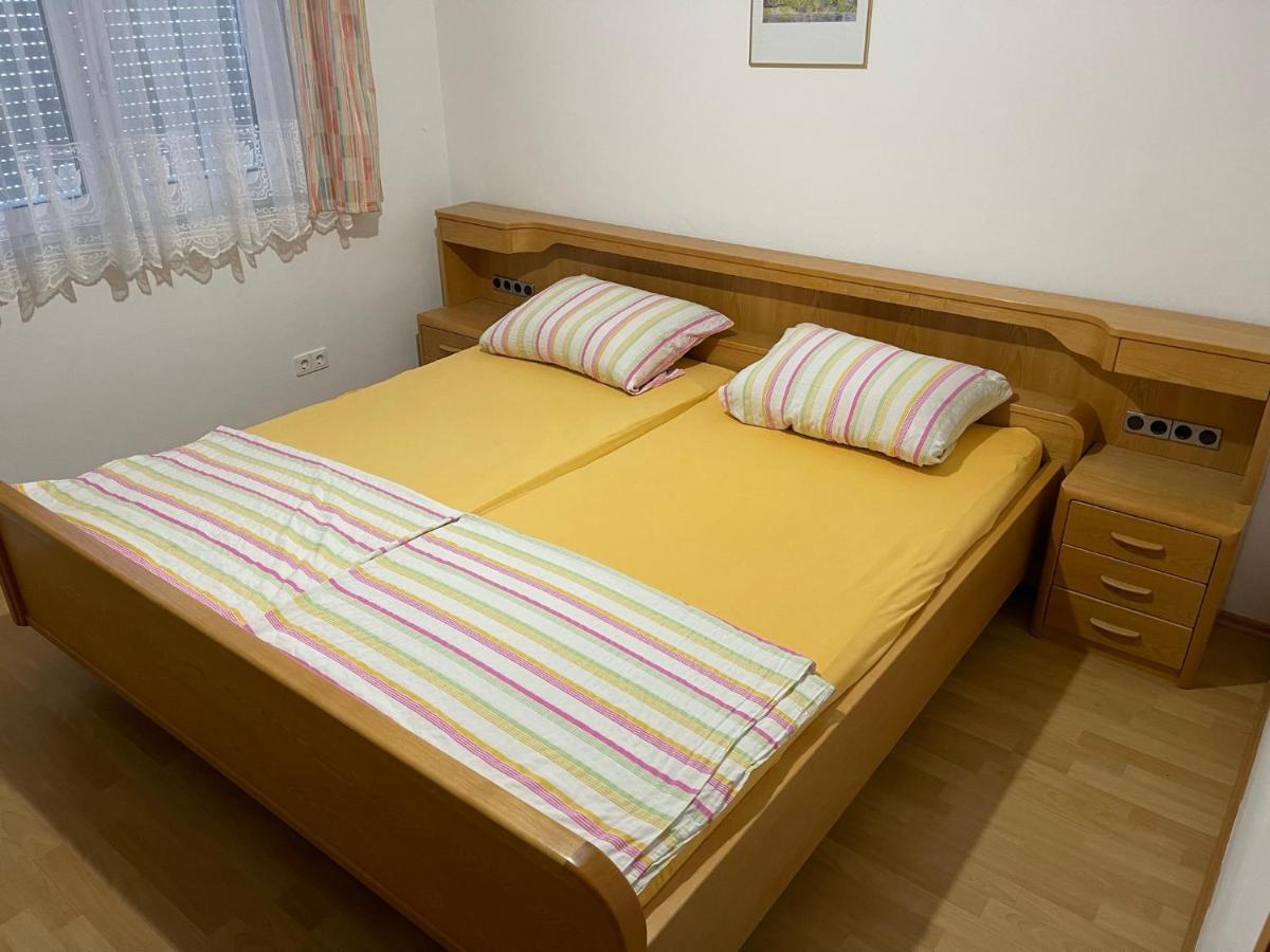Apartements Delfin Vir Bagian luar foto