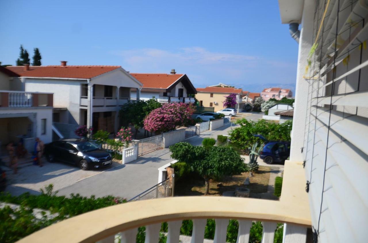 Apartements Delfin Vir Bagian luar foto